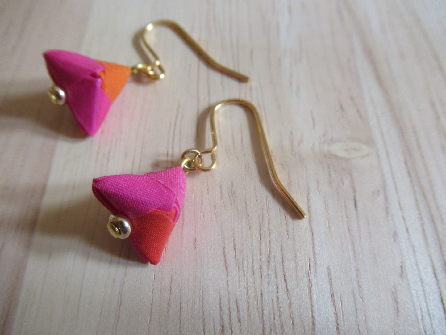 Handmade origami silk earings in fushia pink and bright orange with gold plated hooks